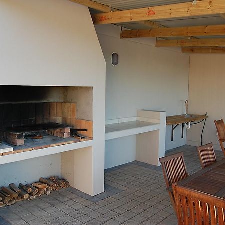 Affittacamere Longacre Olive & Vineyard Estate Langebaan Esterno foto