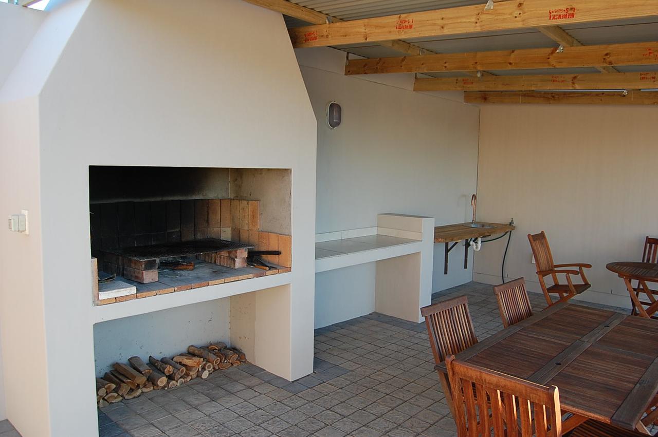 Affittacamere Longacre Olive & Vineyard Estate Langebaan Esterno foto